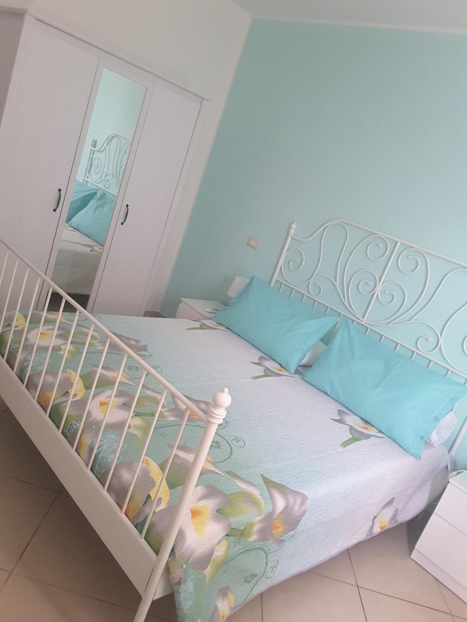 Iriss Bed & Breakfast Taormina Ngoại thất bức ảnh